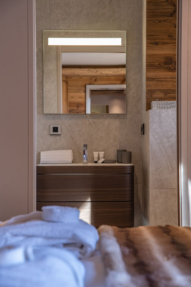 Location chalet luxe Alpe d'huez salle de bain