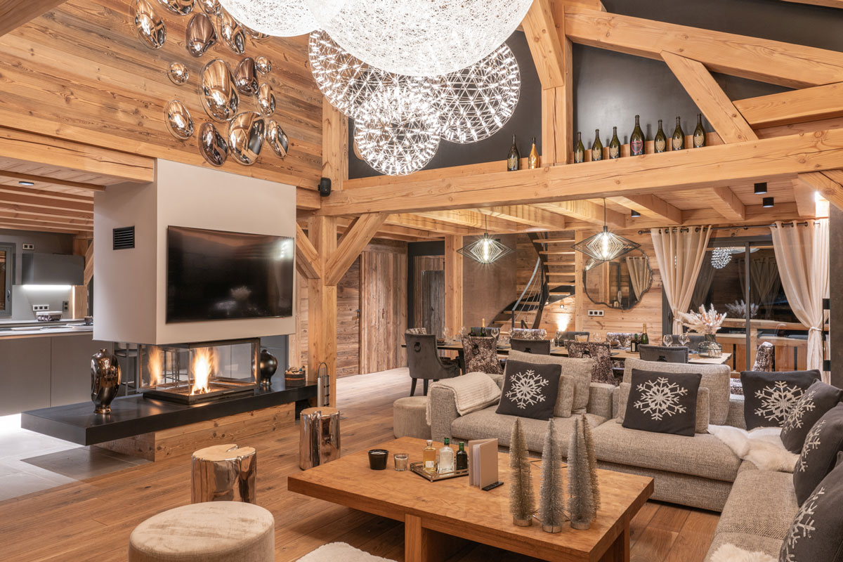 Location chalet luxe Alpe d'huez vue montage salon